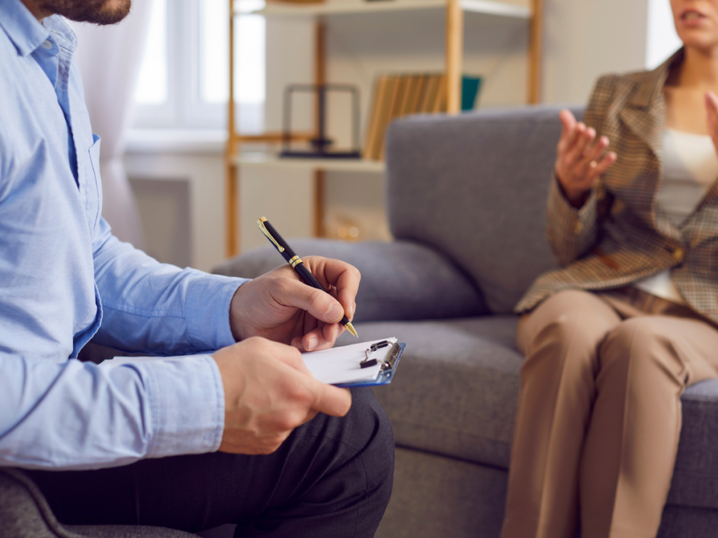 Teen therapy session discussing anxiety and depression in Chicago